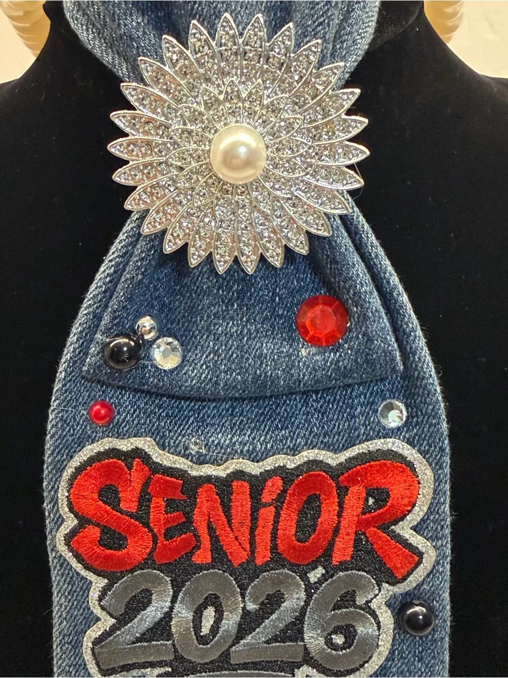 Handcrafted Denim 'Senior 2026' Tie Necklace with Red Rose Embroidery - Picture 10 of 13